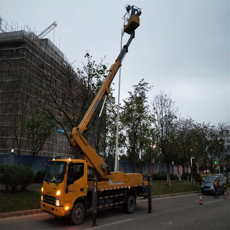 沧州小型高空作业车出租